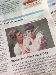 Helsingin Sanomat sattumalta puffasi näytelmää samana päivänä, kun olin menossa katsomaan esitystä (16.5.2014).